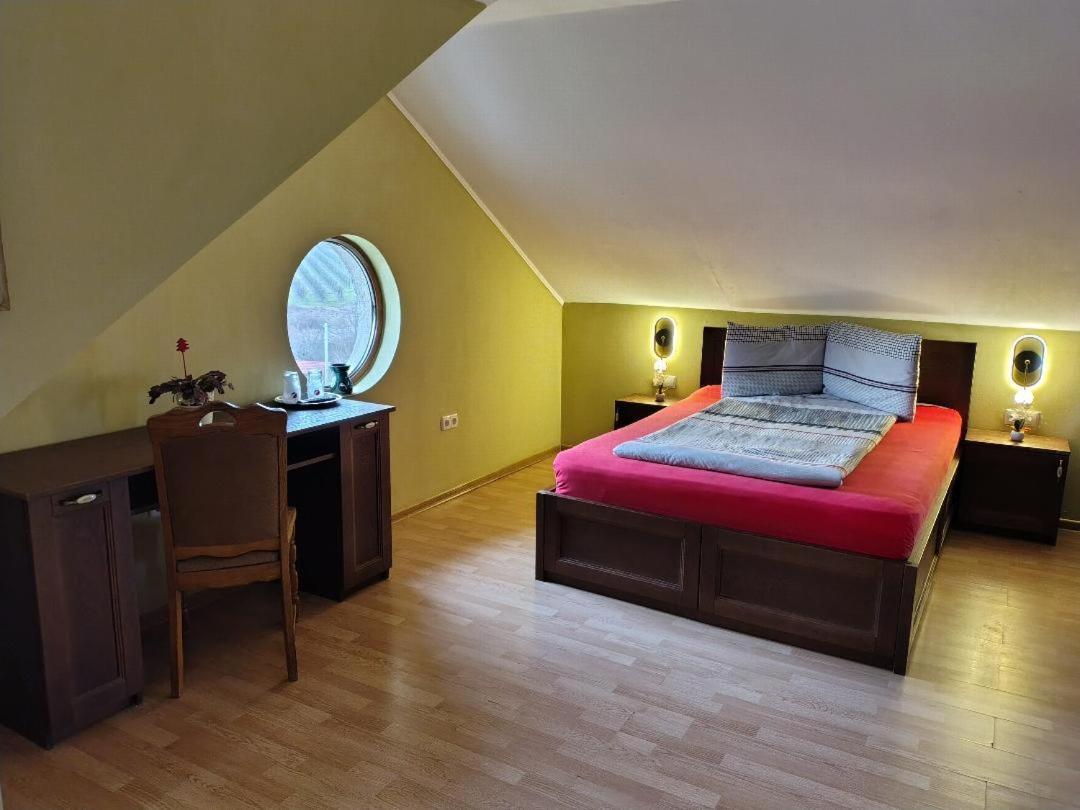Vis Pension Viile Satu Mare ภายนอก รูปภาพ